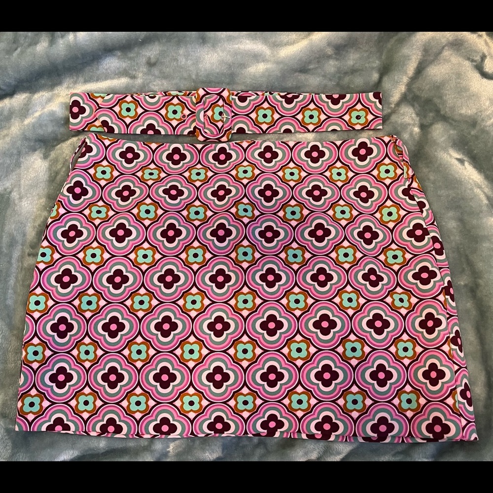 Multi colored mini skirt